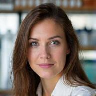 Alex Thompson, Product Curator